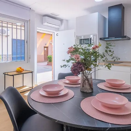 Апартаменти La Muralla De *