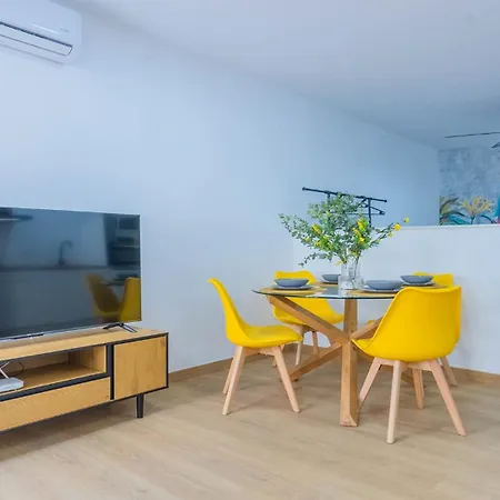 Апартаменти La Muralla De