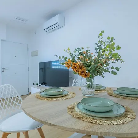 Апартаменти La Muralla De *